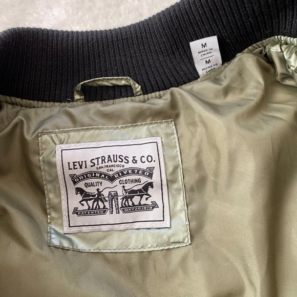 Levi's Mixed-Media Quilted Varsity Bomber Jacket, Gray/Green, Medium - Picture 6 of 13